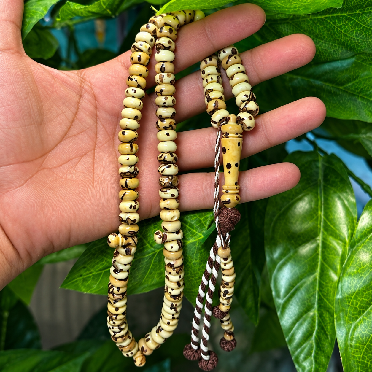 Prayer Beads Kuka Burgundy 10 mm 100 beads 2 Counter