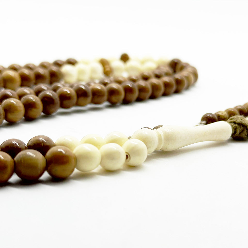 Kuka prayer beads with bone accents (2 counters), 8mm, 100 beads