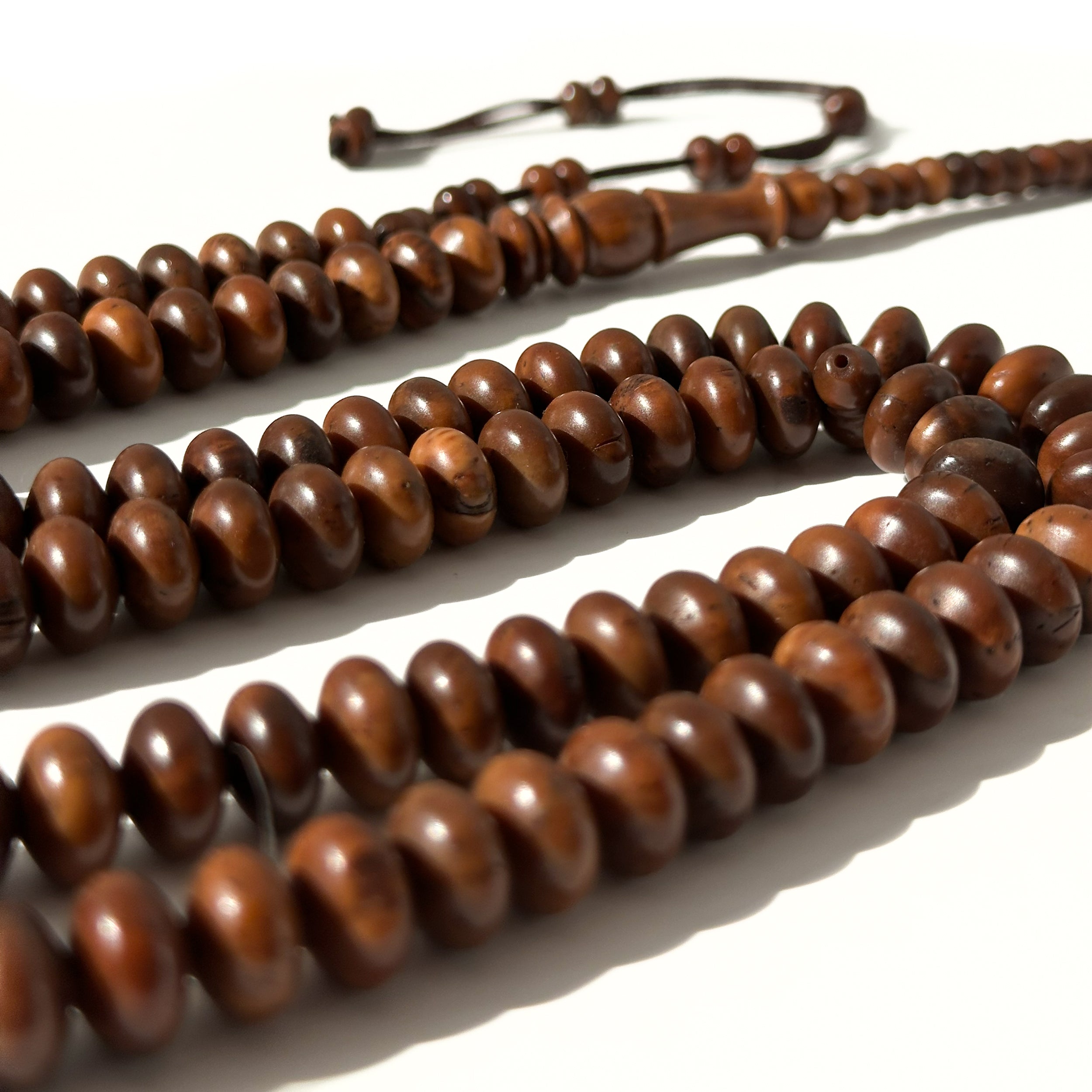 Cook Tijan Jameeli 8mm 100 beads 4 counters