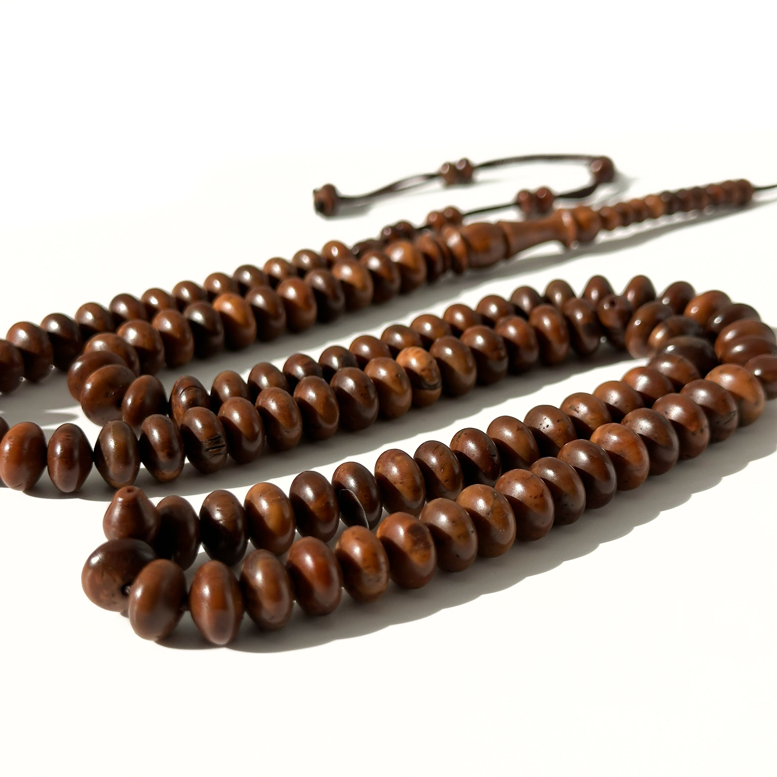 Cook Tijan Jameeli 8mm 100 beads 4 counters