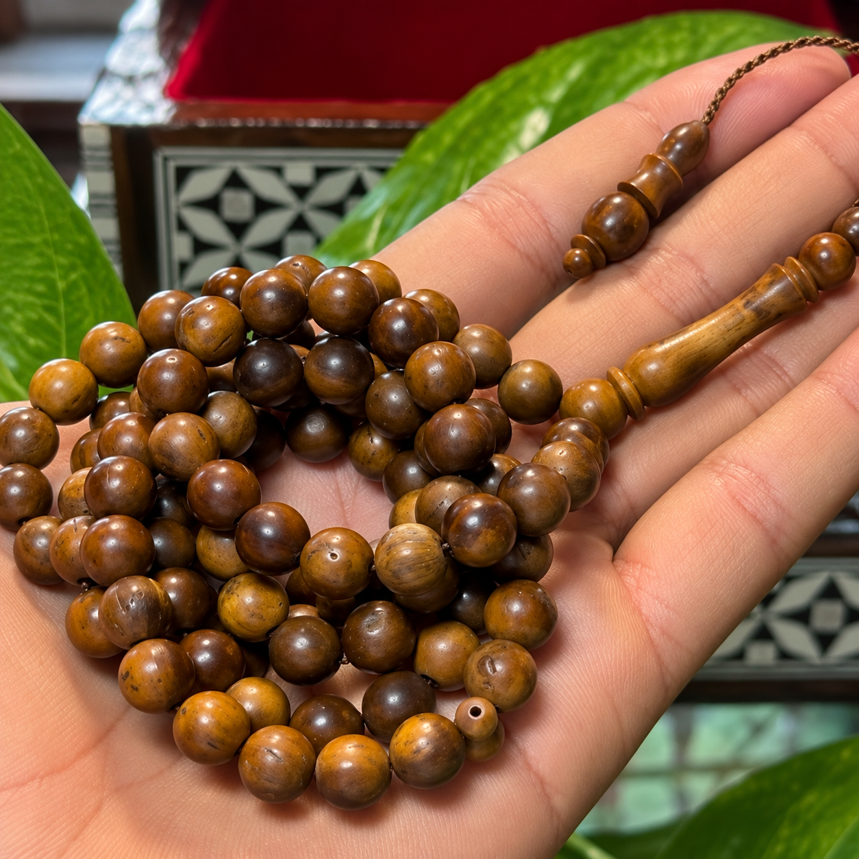 Prayer Beads Kuka Burgundy 10 mm 100 beads 2 Counter
